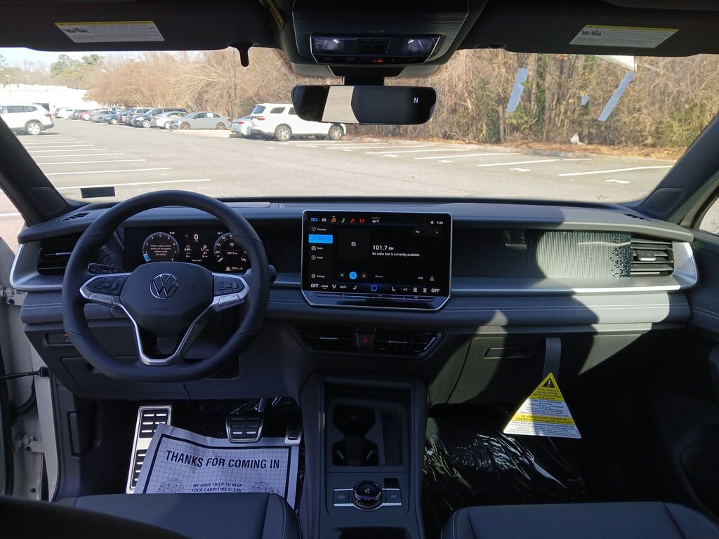 New 2026 Volkswagen Tiguan SE R-Line image 12