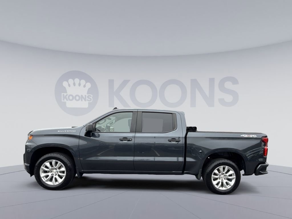 Used 2022 Chevrolet Silverado 1500 Custom image 2