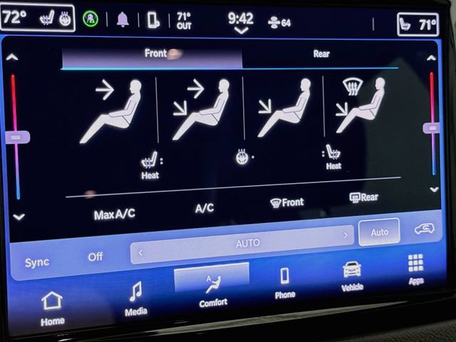Used 2024 Chrysler Pacifica Touring-L FWD image 19