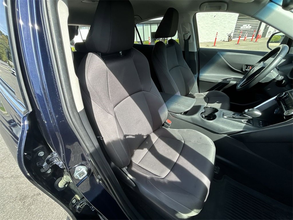 Used 2021 Toyota Venza LE image 24