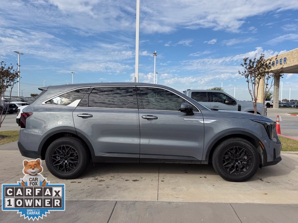 Used 2024 Kia Sorento LX FWD image 21
