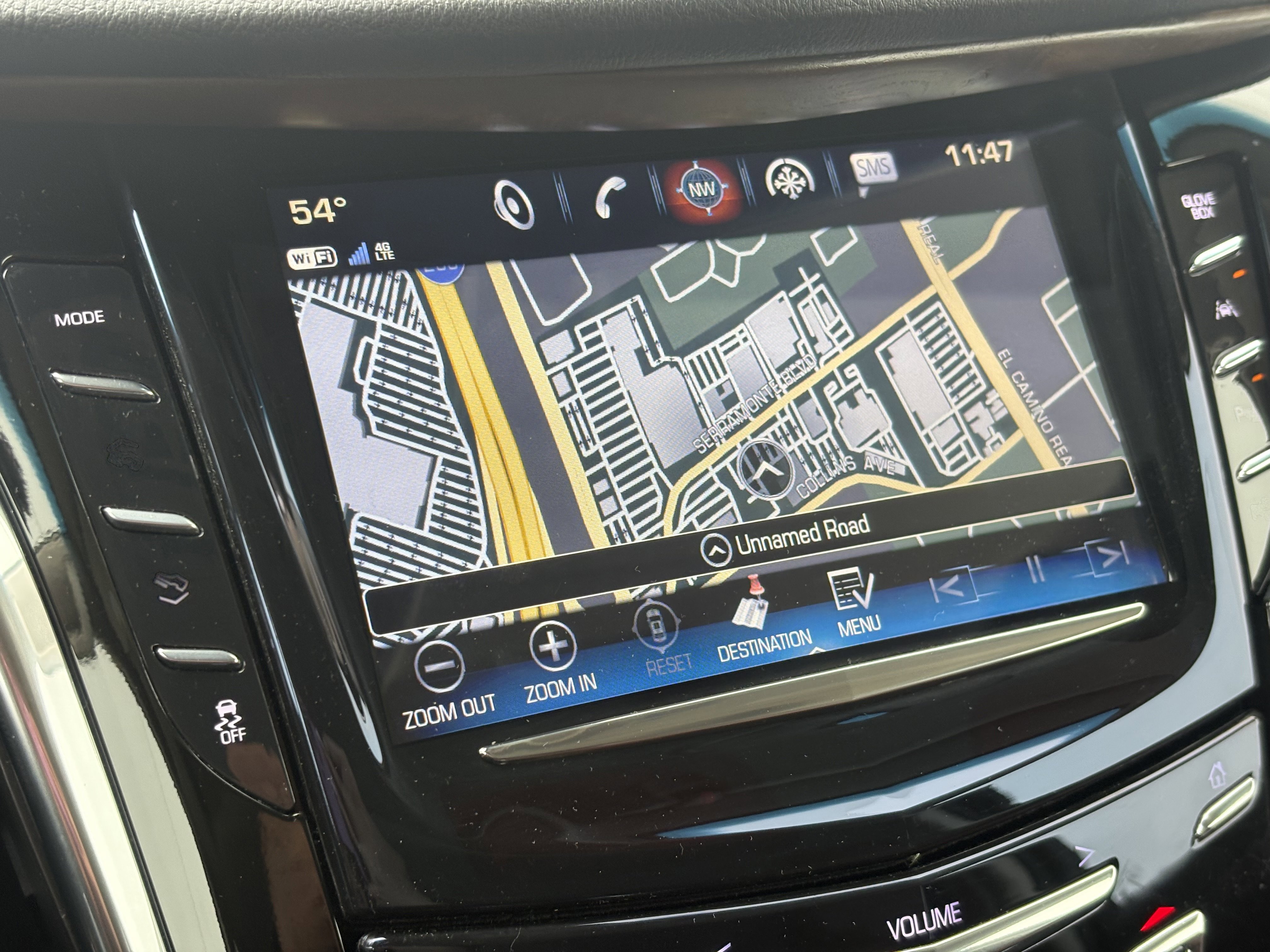 Used 2018 Cadillac Escalade Luxury image 25