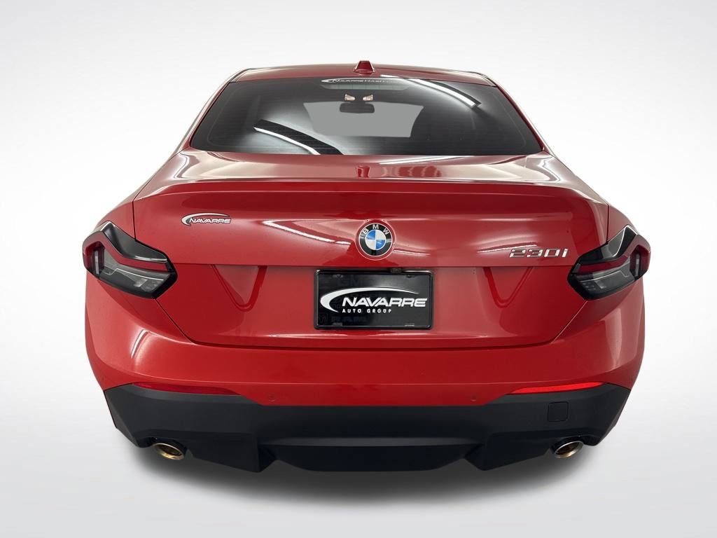 Used 2024 BMW 230i Coupe w/ Convenience Package image 7