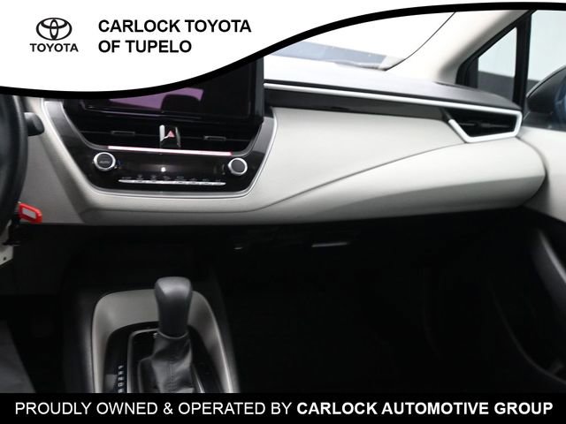 Used 2025 Toyota Corolla LE image 27