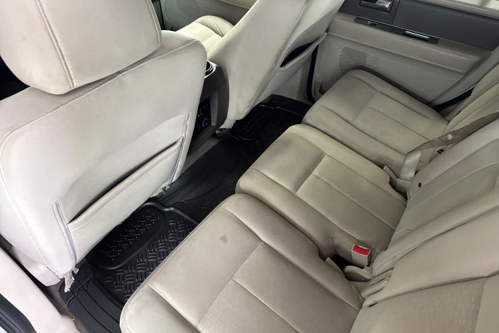 Used 2013 Ford Expedition XLT w/ HD Trailer Tow Pkg AWD/4WD image 4