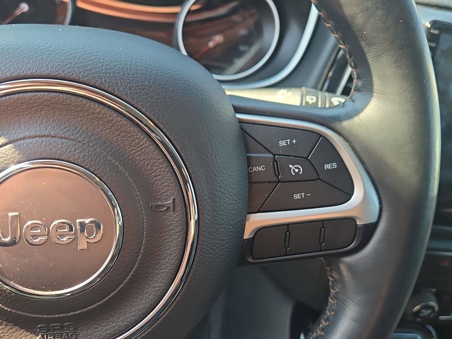 Used 2018 Jeep Compass Limited image 18