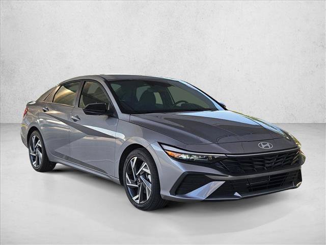 Used 2025 Hyundai Elantra Sport FWD video 3