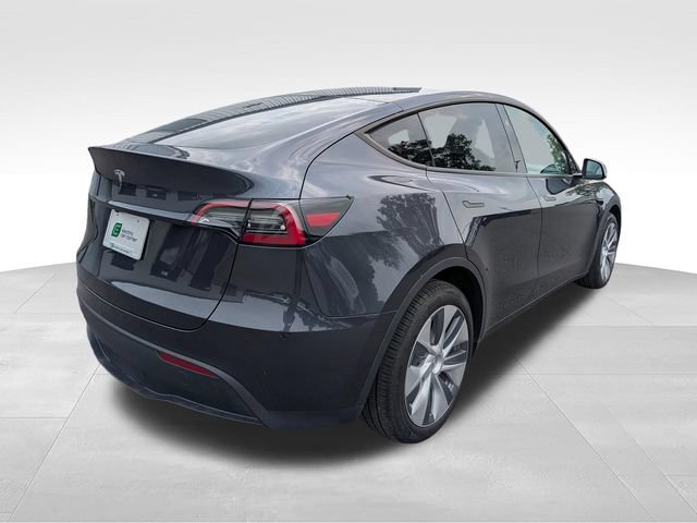 Used 2024 Tesla Model Y Long Range AWD/4WD image 7