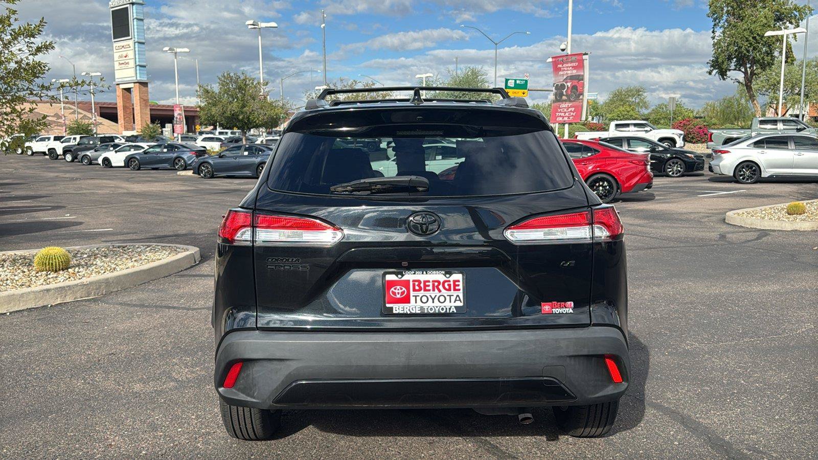 Used 2023 Toyota Corolla Cross LE w/ Black Badges Package (TMS) FWD image 7