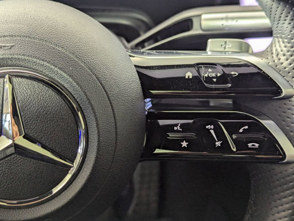 Used 2022 Mercedes-Benz EQS 580 4MATIC Sedan image 37