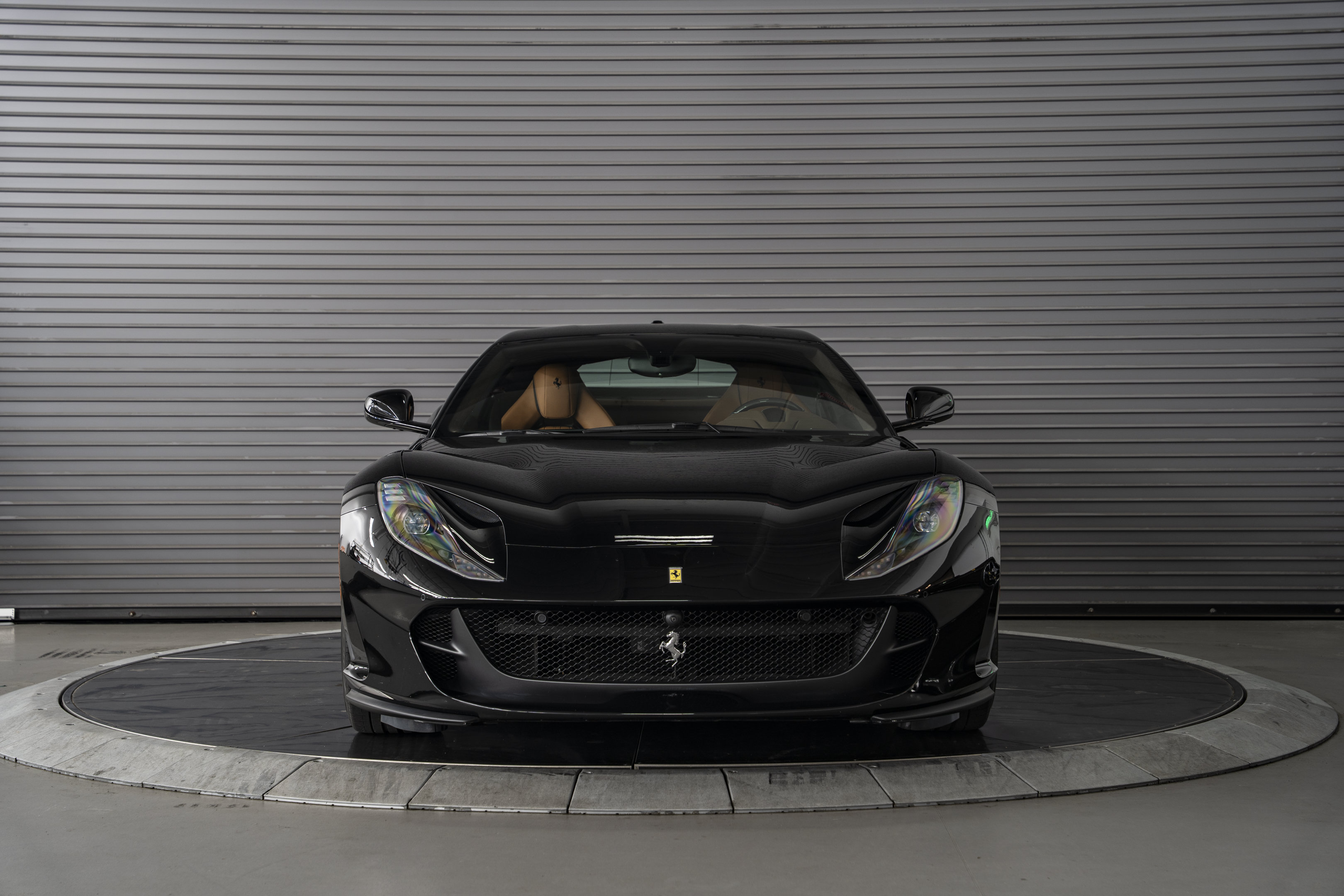 Used 2019 Ferrari 812 Superfast RWD image 8
