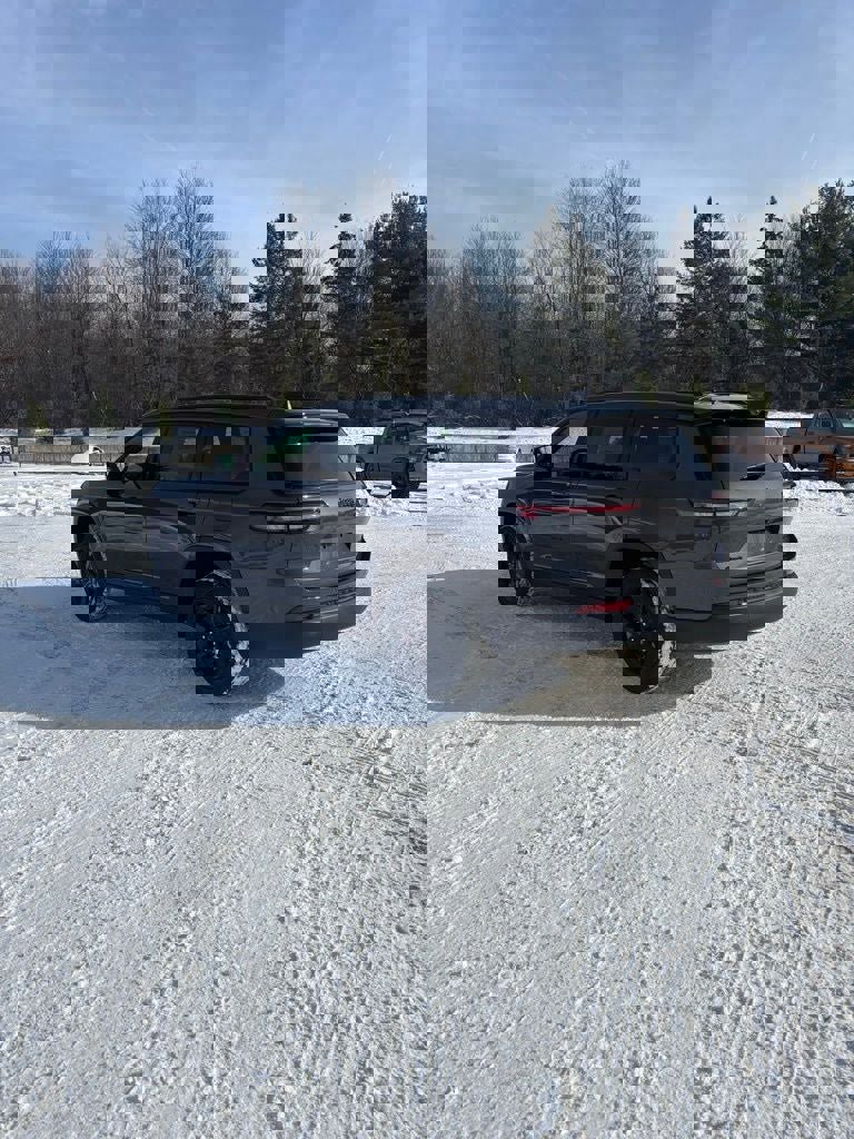 New 2025 Jeep Grand Cherokee L Limited image 7