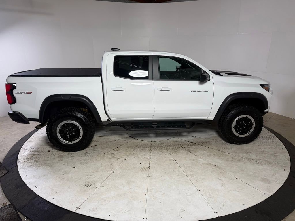Used 2024 Chevrolet Colorado ZR2 w/ Technology Package image 8