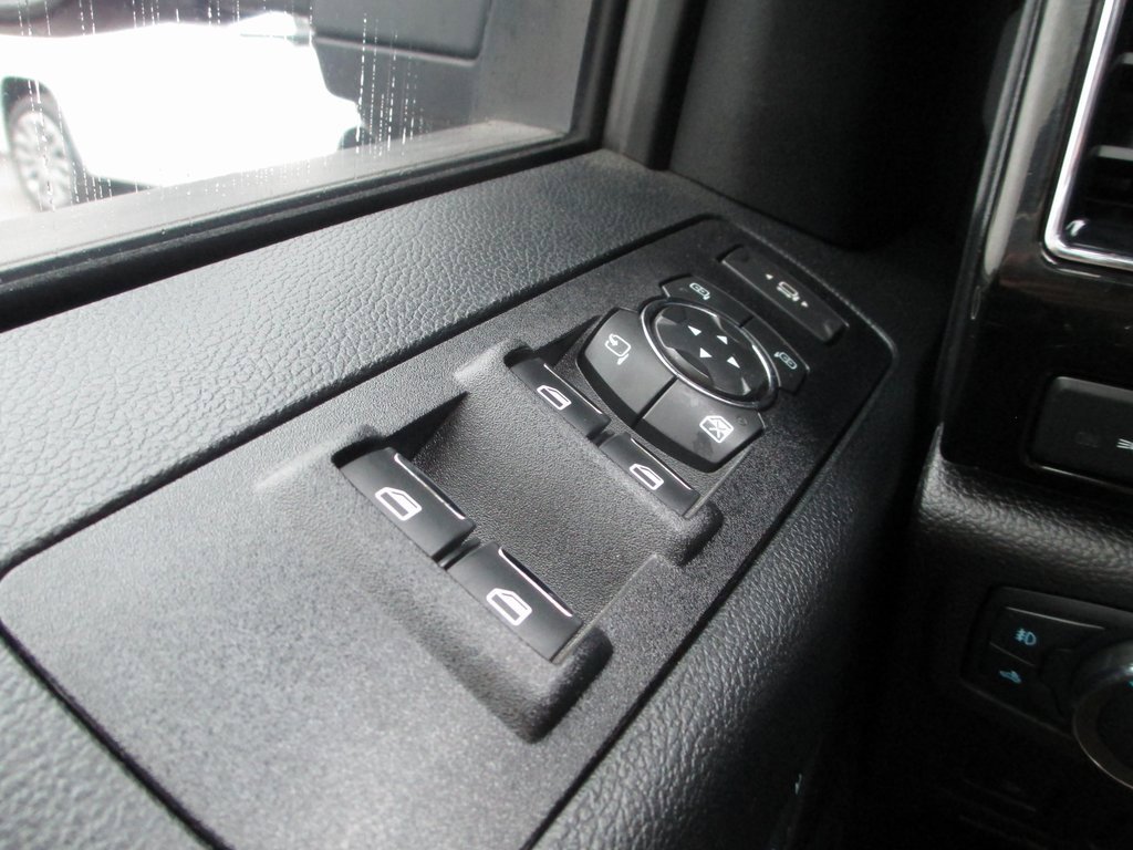 Used 2021 Ford F250 Lariat w/ Lariat Ultimate Package image 28