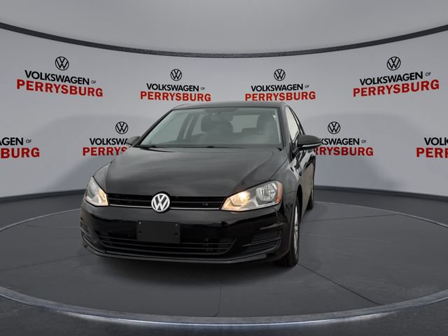 Used 2016 Volkswagen Golf 2-Door FWD image 3