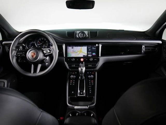 New 2026 Porsche Macan AWD/4WD image 12