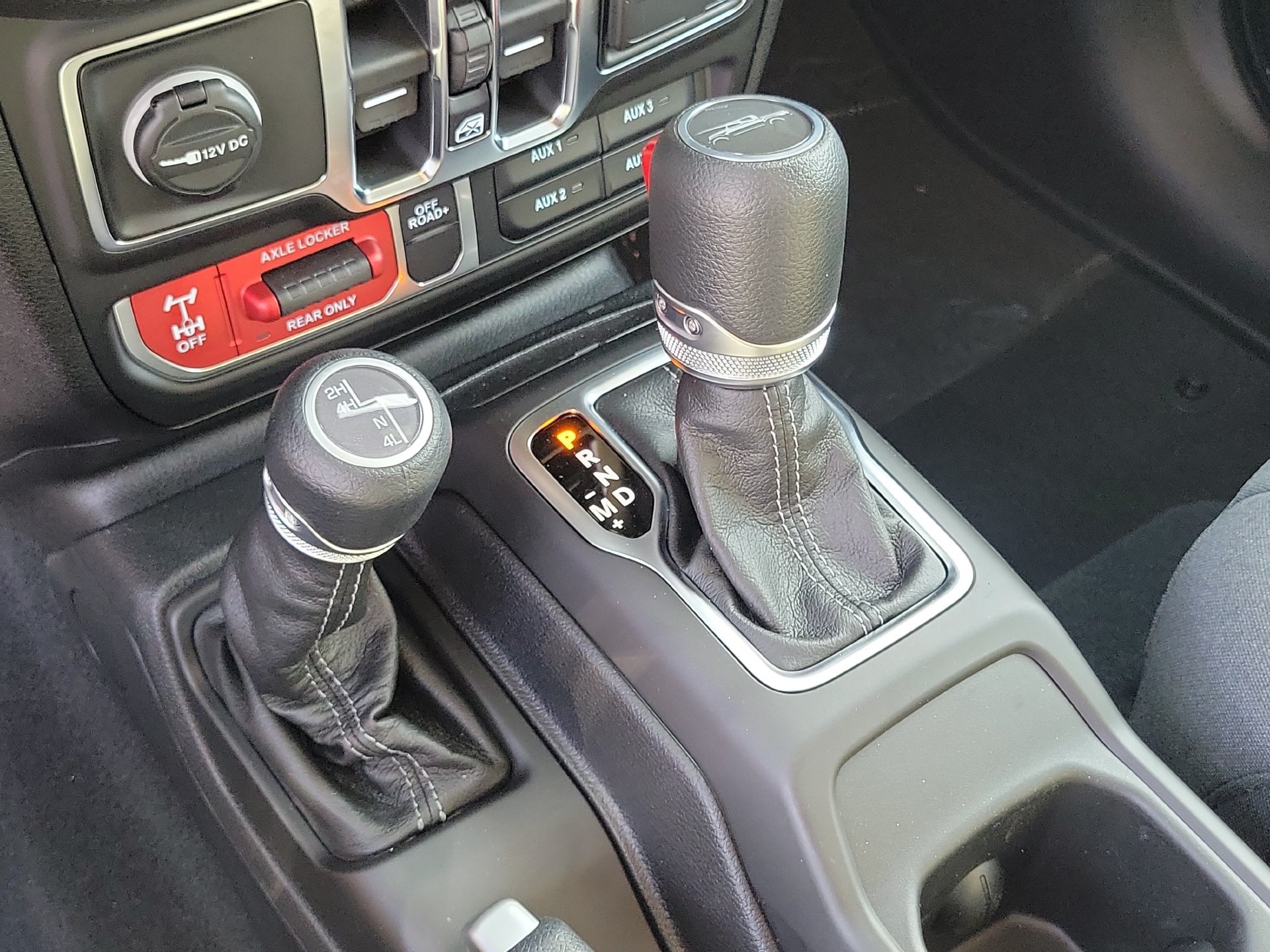 New 2026 Jeep Gladiator Sport AWD/4WD image 12
