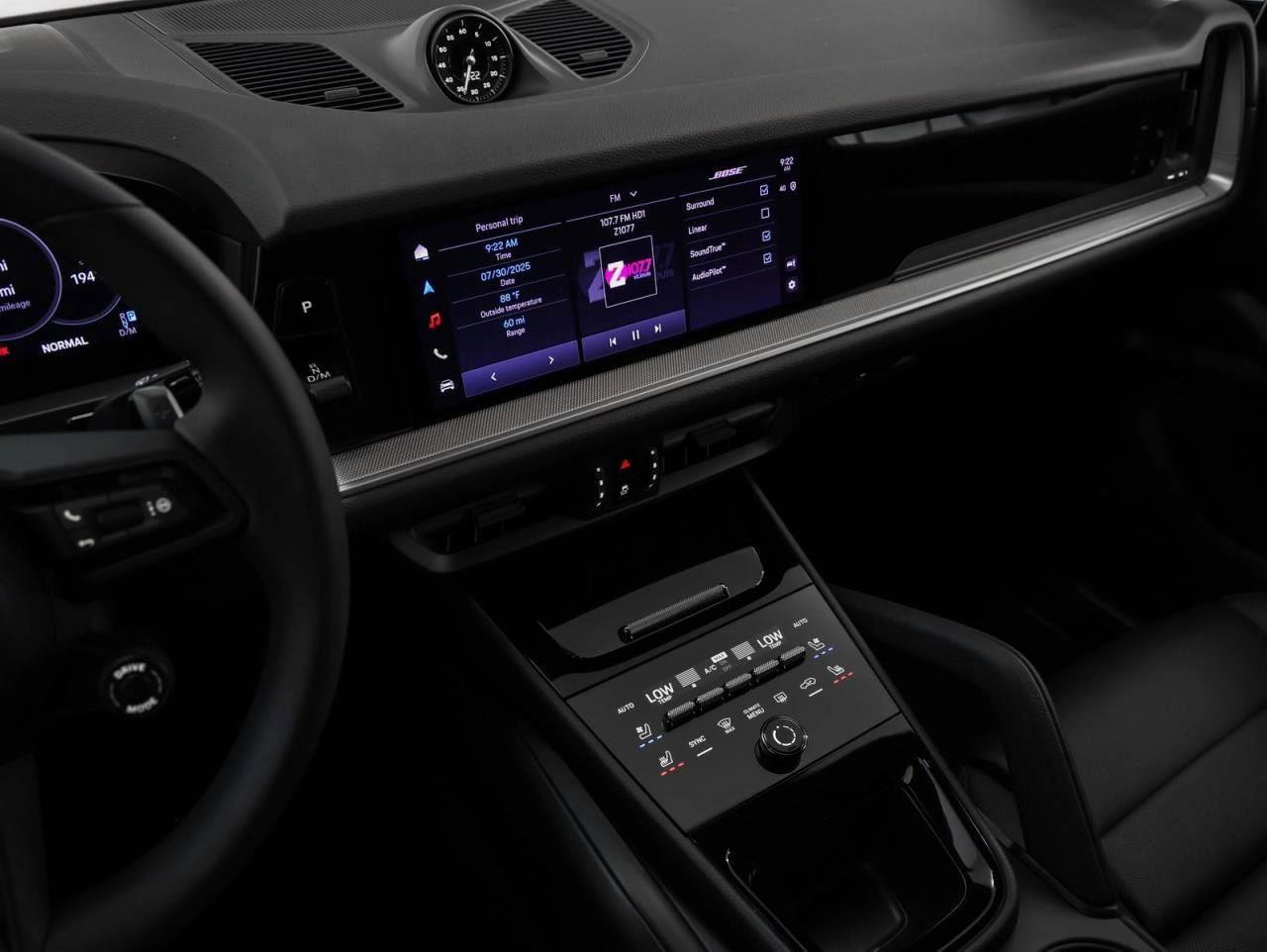 New 2025 Porsche Cayenne image 29