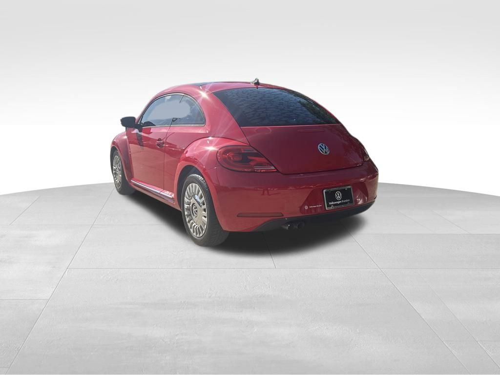Used 2013 Volkswagen Beetle 2.5 image 3