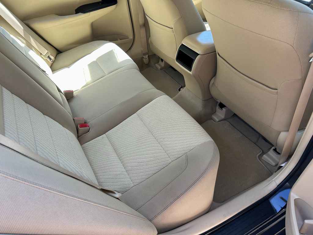 Used 2017 Toyota Camry LE FWD image 14