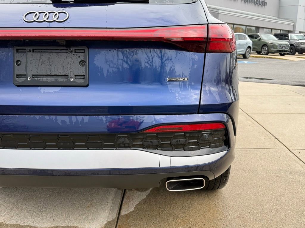 Used 2025 Audi Q5 Premium w/ Convenience Package AWD/4WD image 14