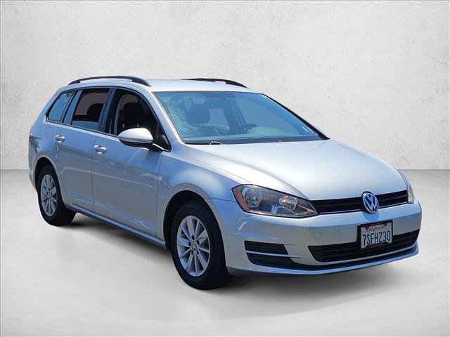 Used 2016 Volkswagen Golf S FWD image 3