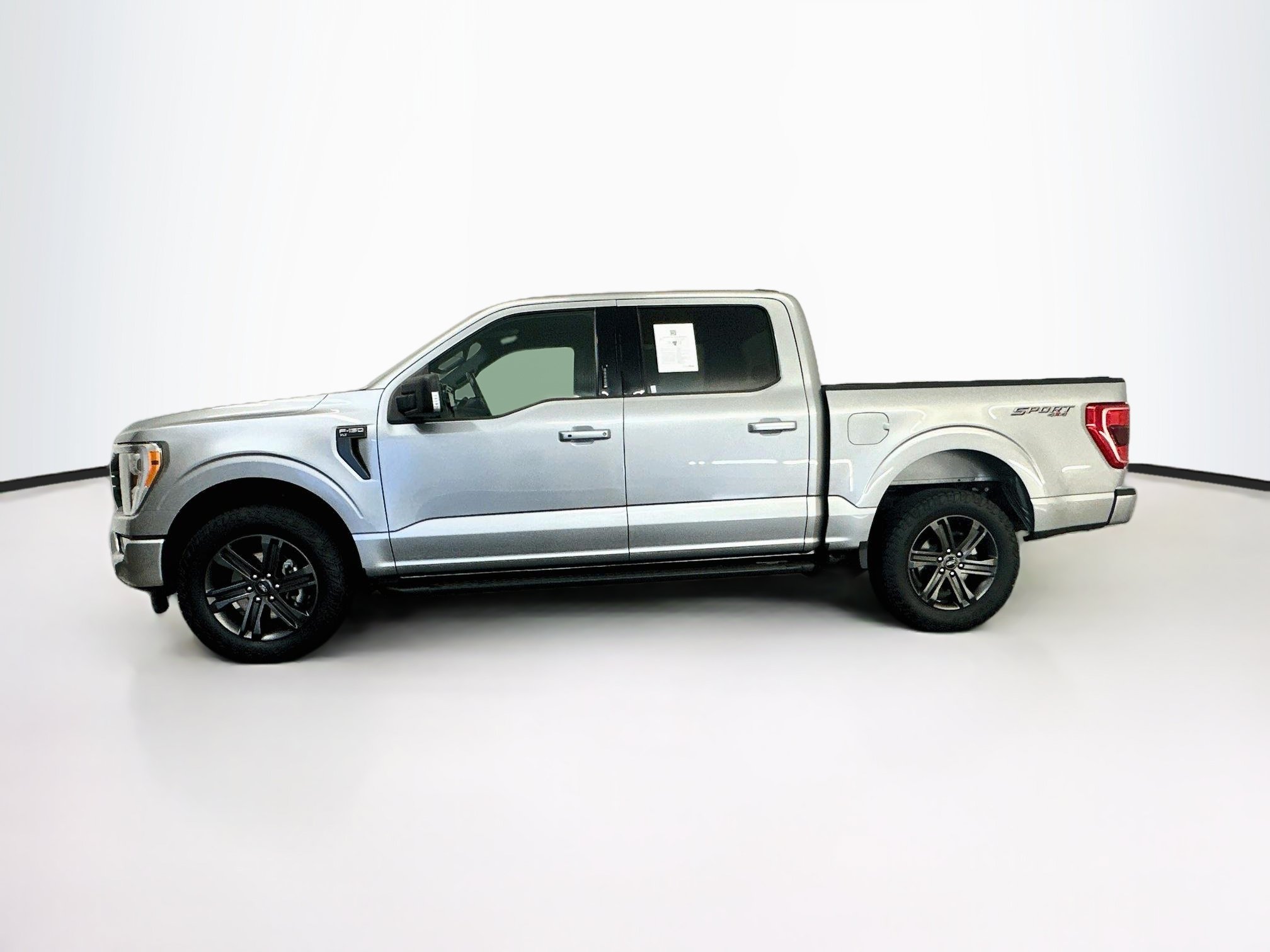 Used 2021 Ford F150 XLT w/ Equipment Group 302A High AWD/4WD image 4