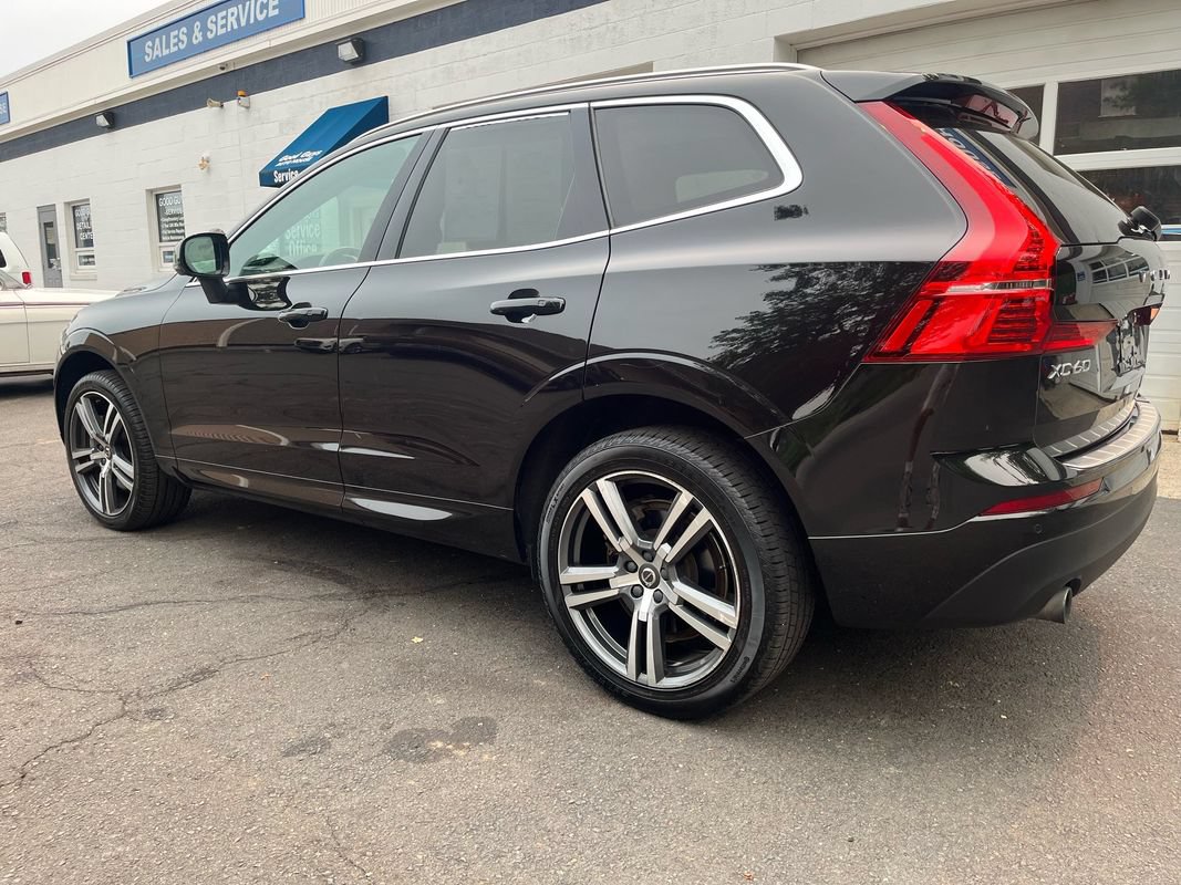 Used 2020 Volvo XC60 T6 Momentum w/ Protection Package Premier AWD/4WD image 2