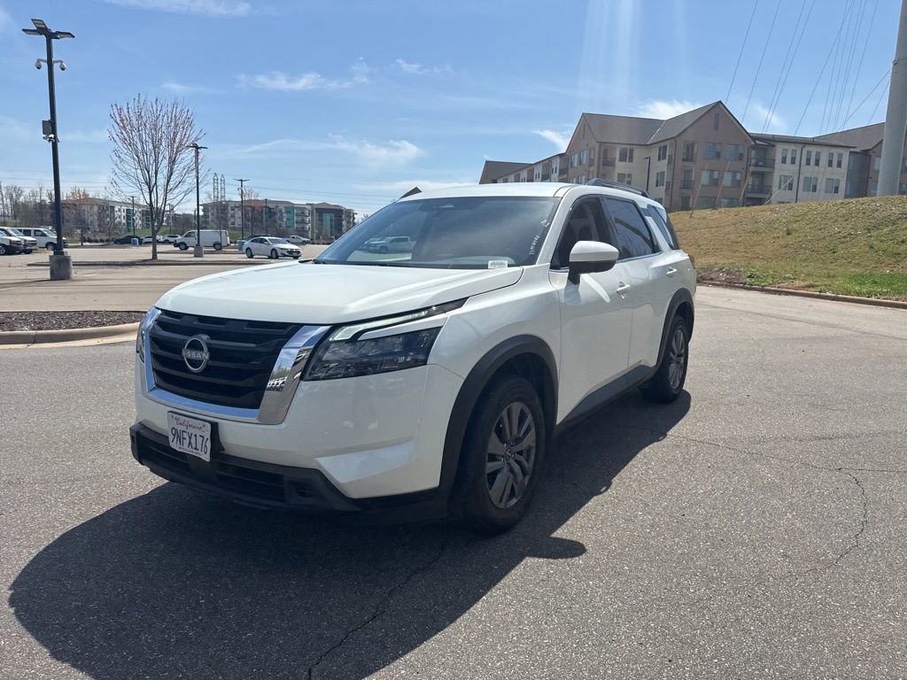Used 2024 Nissan Pathfinder SV image 28