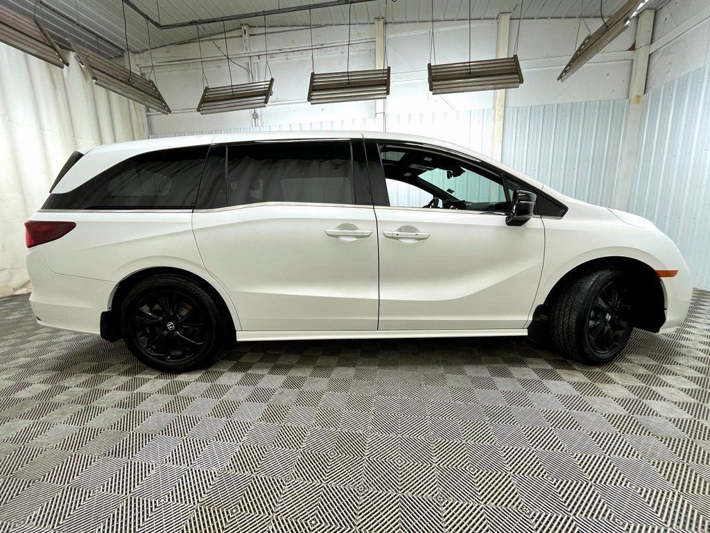 Used 2024 Honda Odyssey Sport image 21