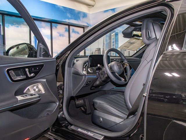 Used 2026 Mercedes-Benz E 450 4MATIC Sedan image 13