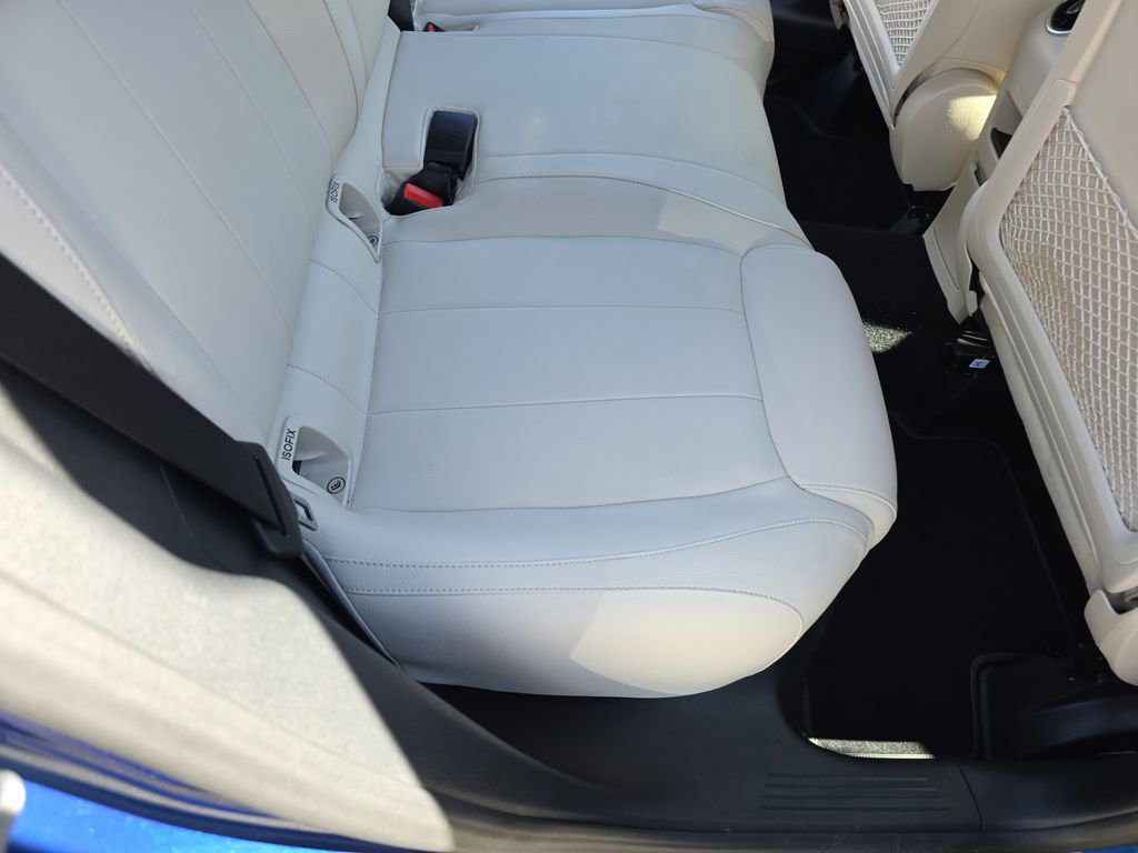 Certified 2025 Mercedes-Benz GLA 250 4MATIC image 15