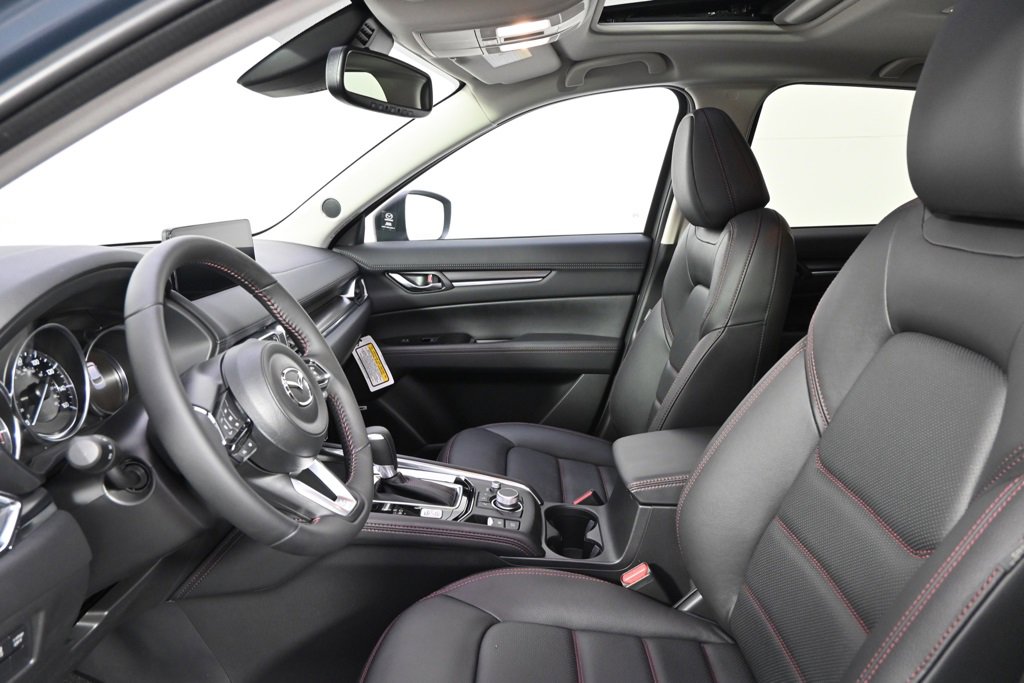 New 2025 MAZDA CX-5 Carbon Edition image 13