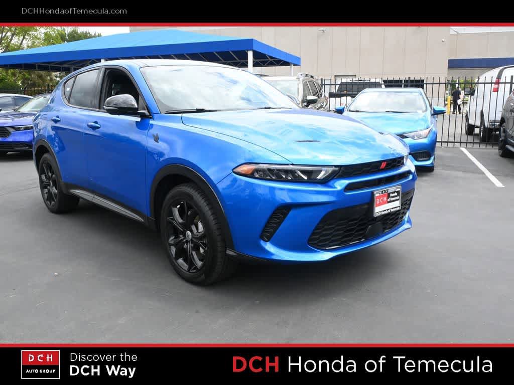 Used 2024 Dodge Hornet R/T Plus w/ R/T Blacktop Package AWD/4WD image 3