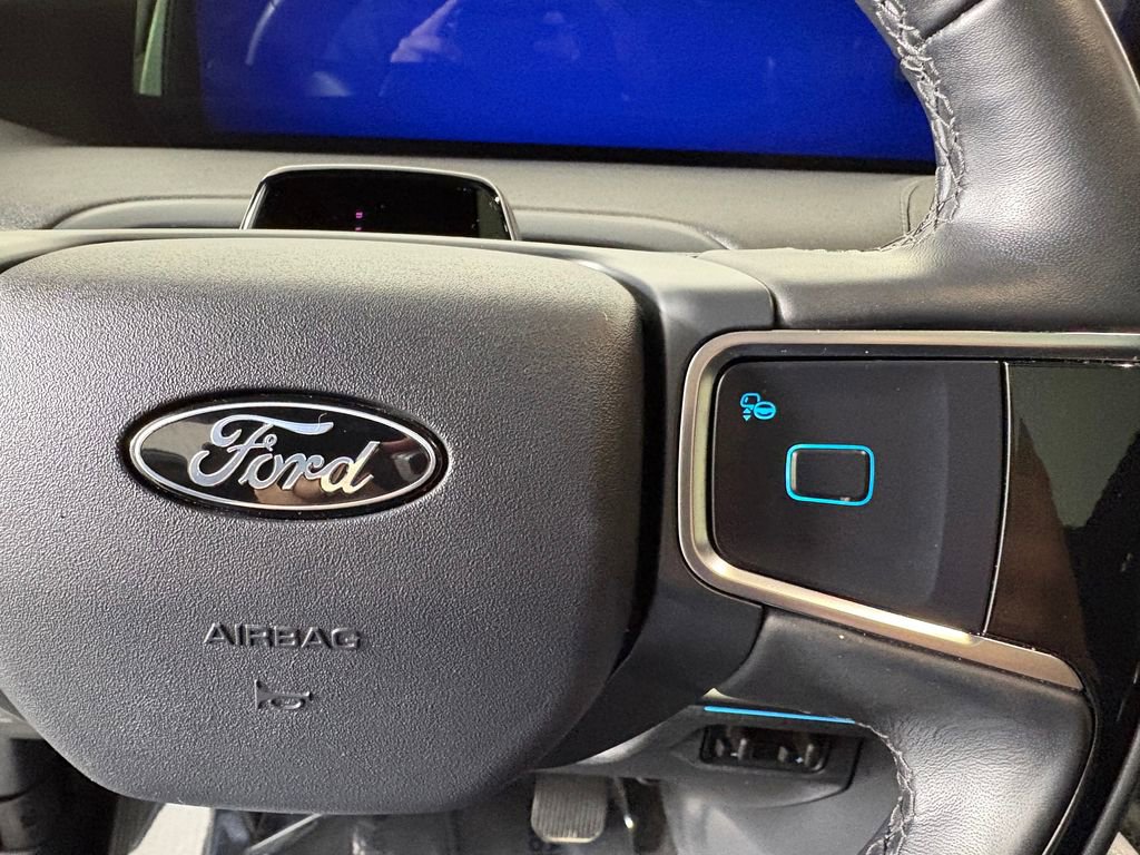 Certified 2025 Ford Expedition Max Platinum w/ Stealth Performance Package AWD/4WD image 23