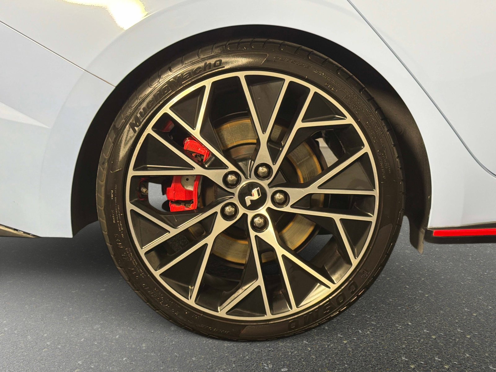 Used 2023 Hyundai Elantra N FWD image 18