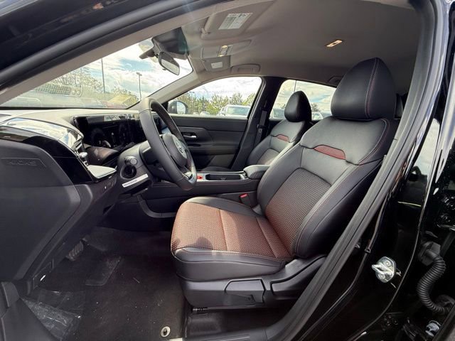 New 2026 Nissan Kicks SR w/ Cold Weather Package image 12