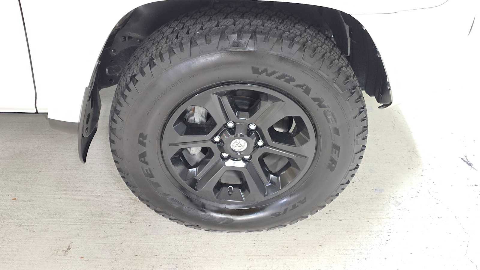 Used 2024 Toyota 4Runner SR5 image 9