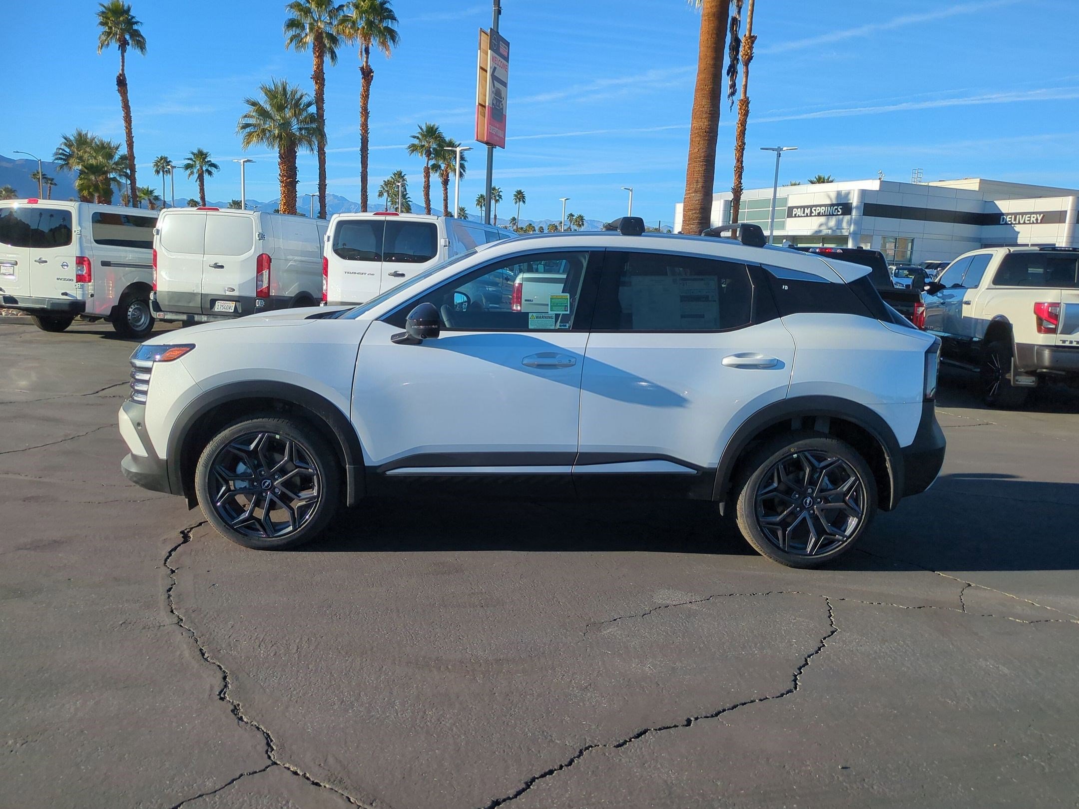 New 2026 Nissan Kicks SR FWD image 3