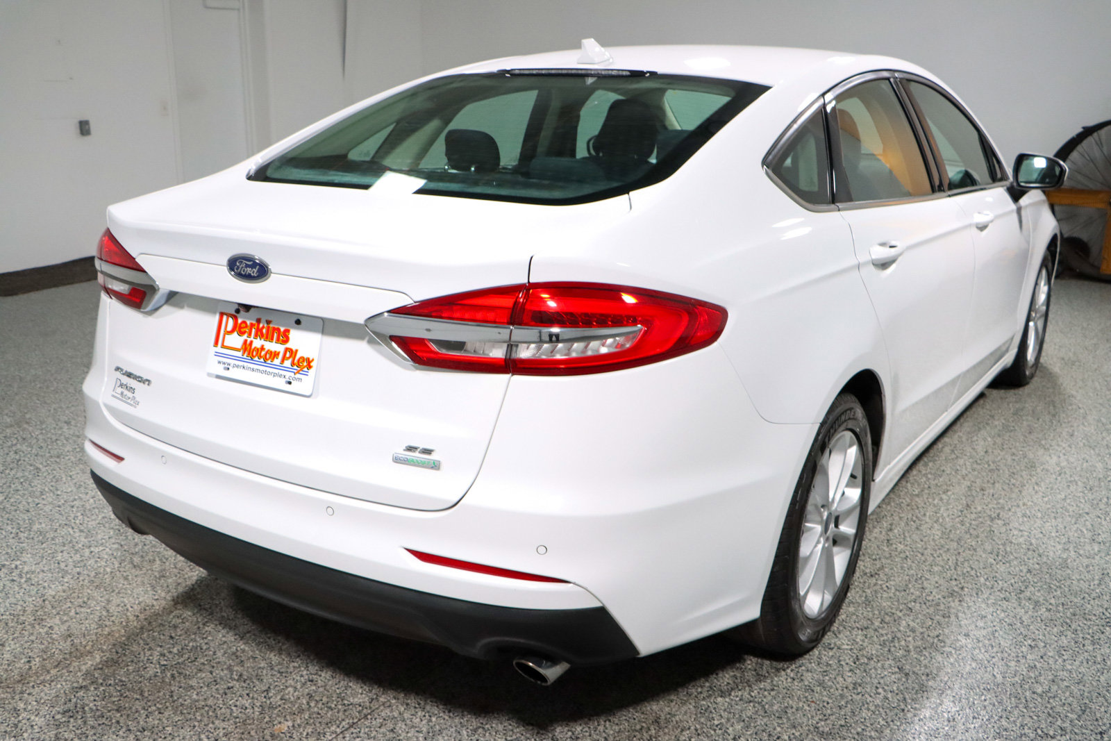 Used 2019 Ford Fusion SE image 7