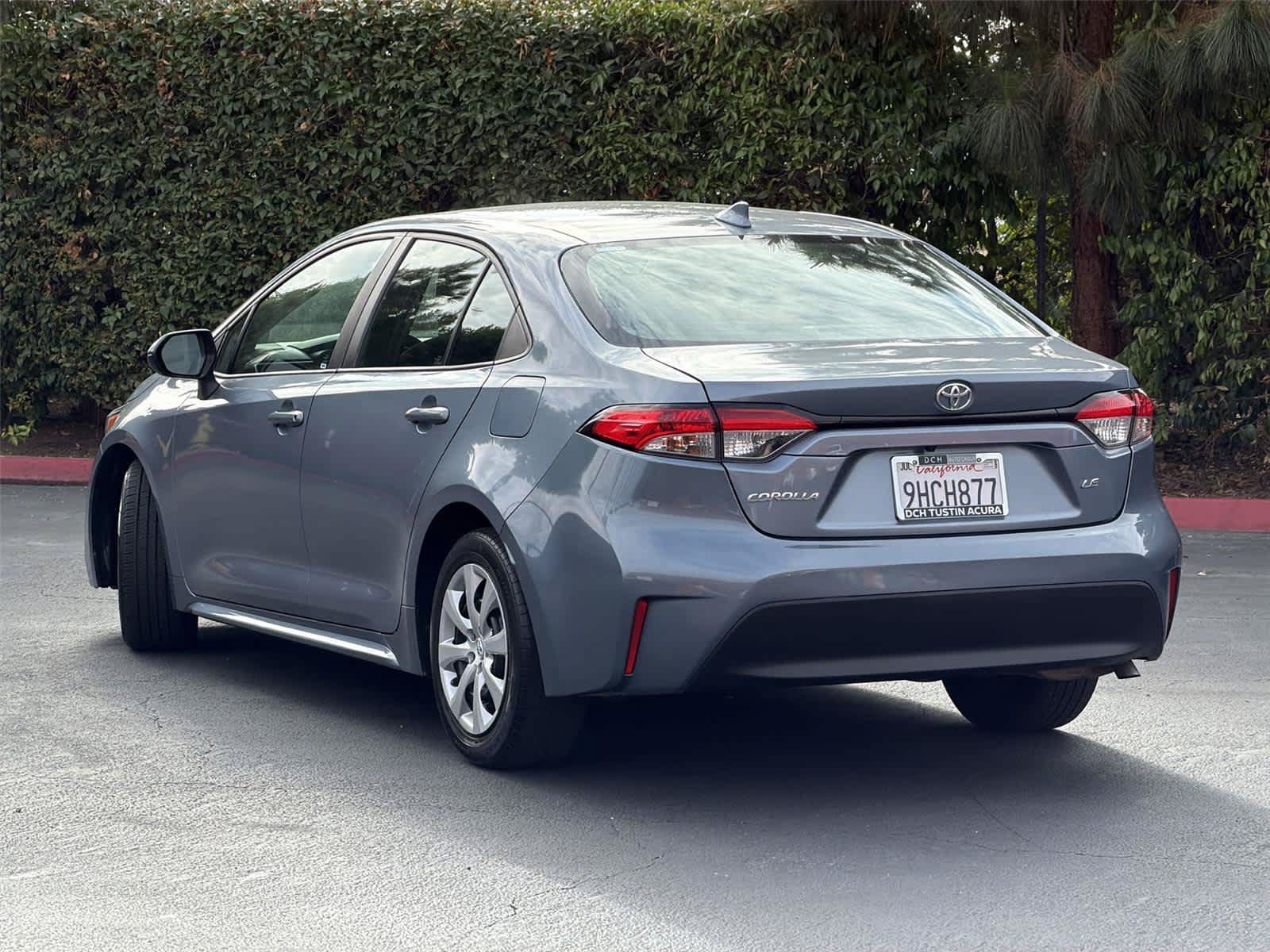 Used 2023 Toyota Corolla LE FWD image 5