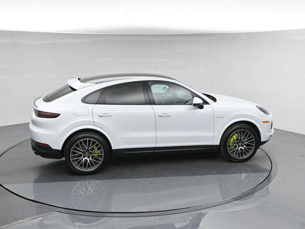 Used 2022 Porsche Cayenne E-Hybrid Coupe image 42