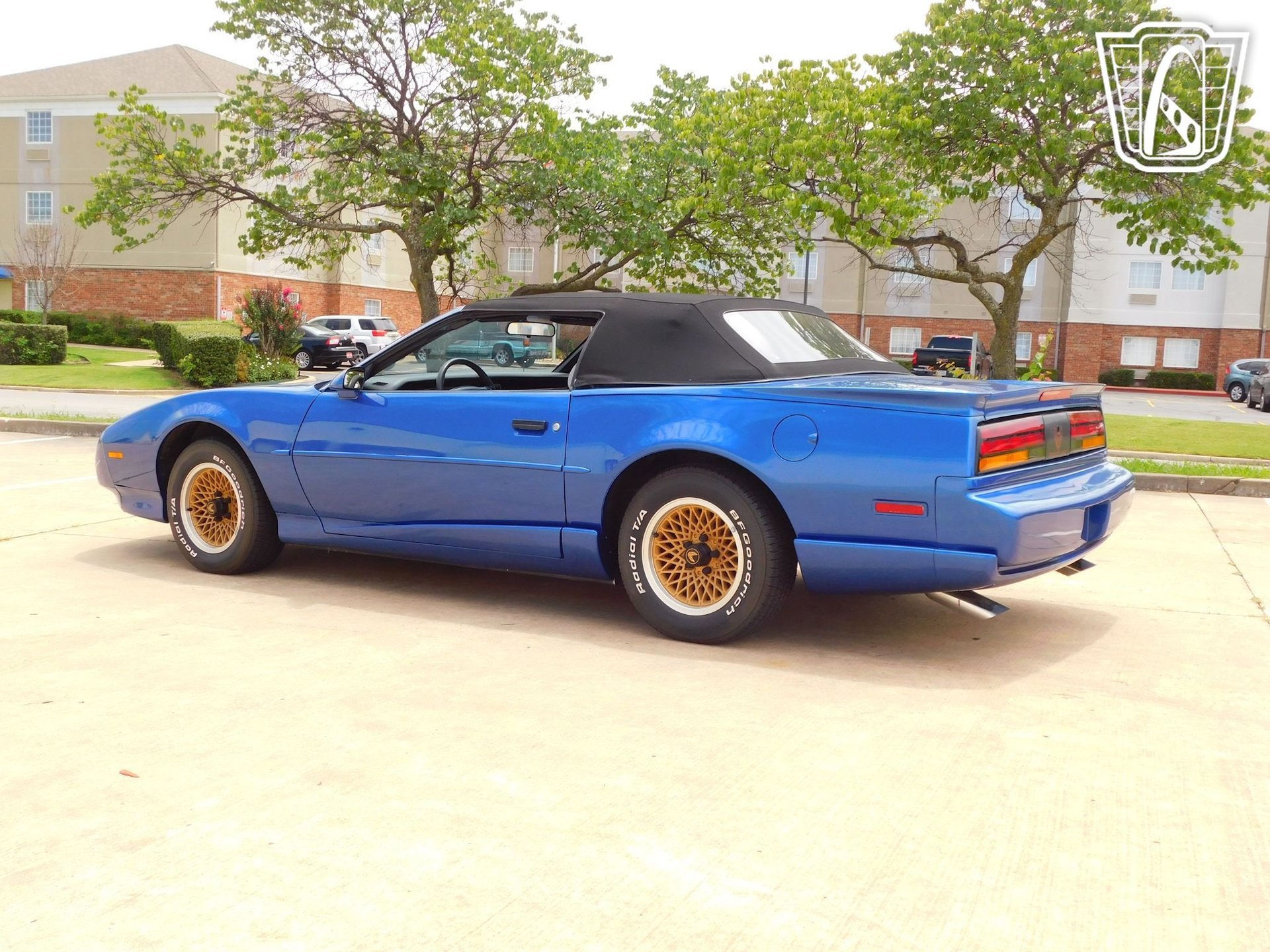 Used 1991 Pontiac Firebird Convertible image 14