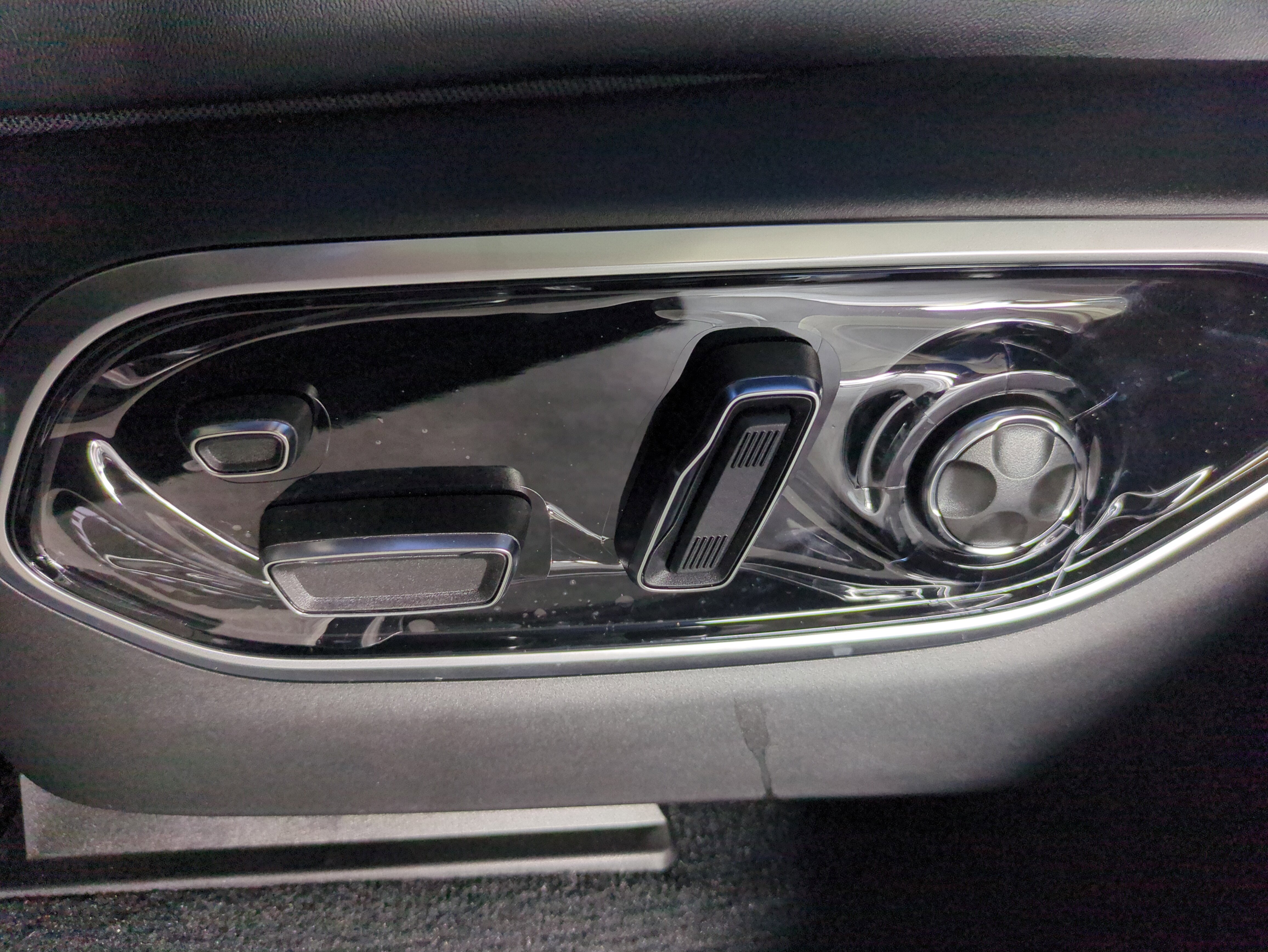 New 2025 Jeep Grand Cherokee Summit w/ Adv Protech Group IV image 21