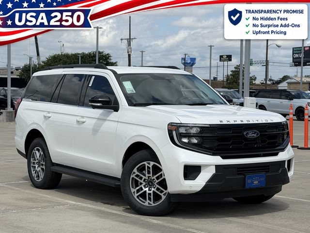 New 2026 Ford Expedition Active RWD image 2