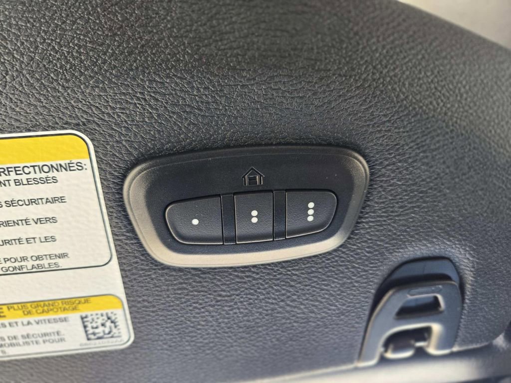 Certified 2025 Jeep Gladiator Sport image 33