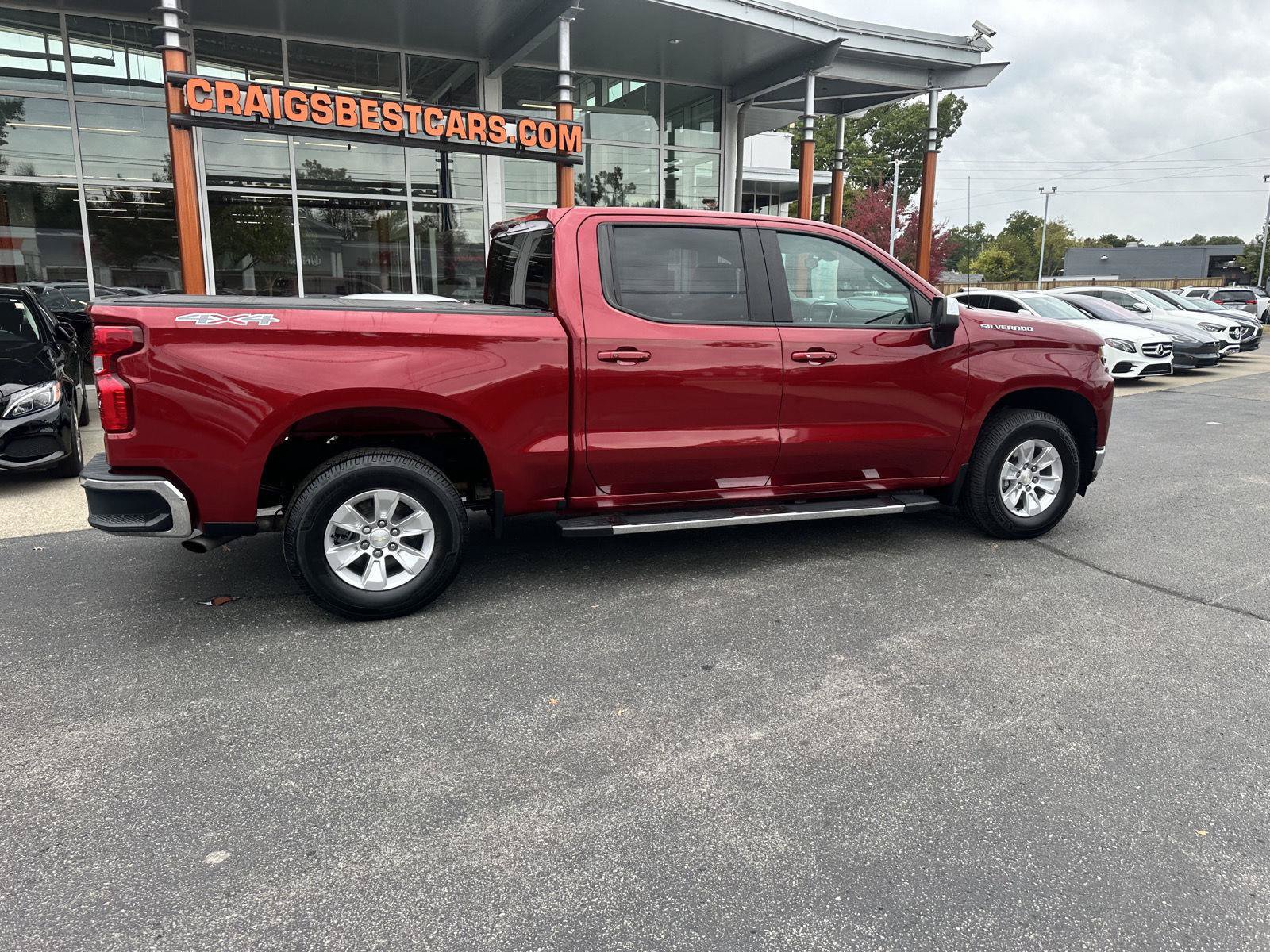 Used 2019 Chevrolet Silverado 1500 LT w/ All-Star Edition AWD/4WD image 2