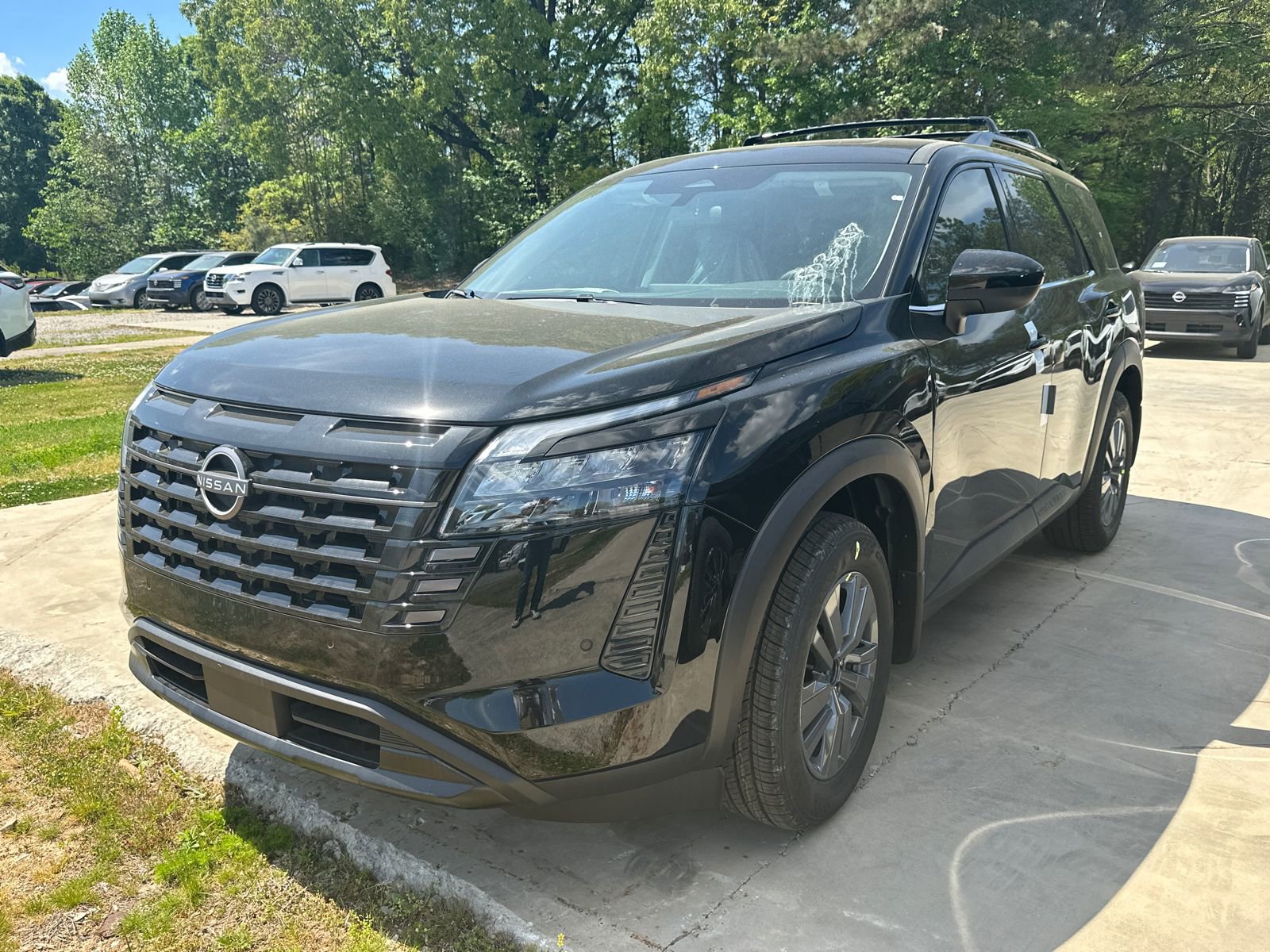 New 2026 Nissan Pathfinder SV w/ SV Premium Package image 1