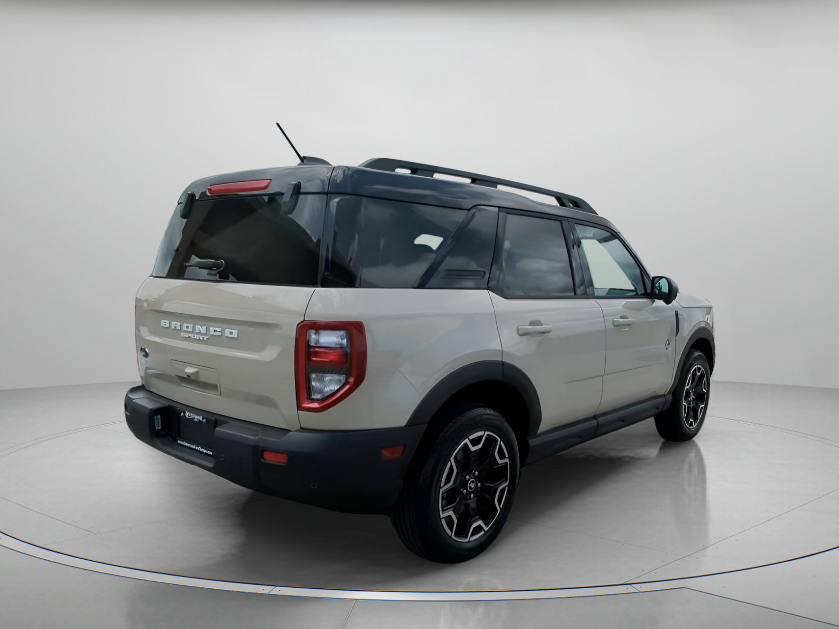New 2025 Ford Bronco Sport Outer Banks w/ Outer Banks Tech Package+ AWD/4WD image 32