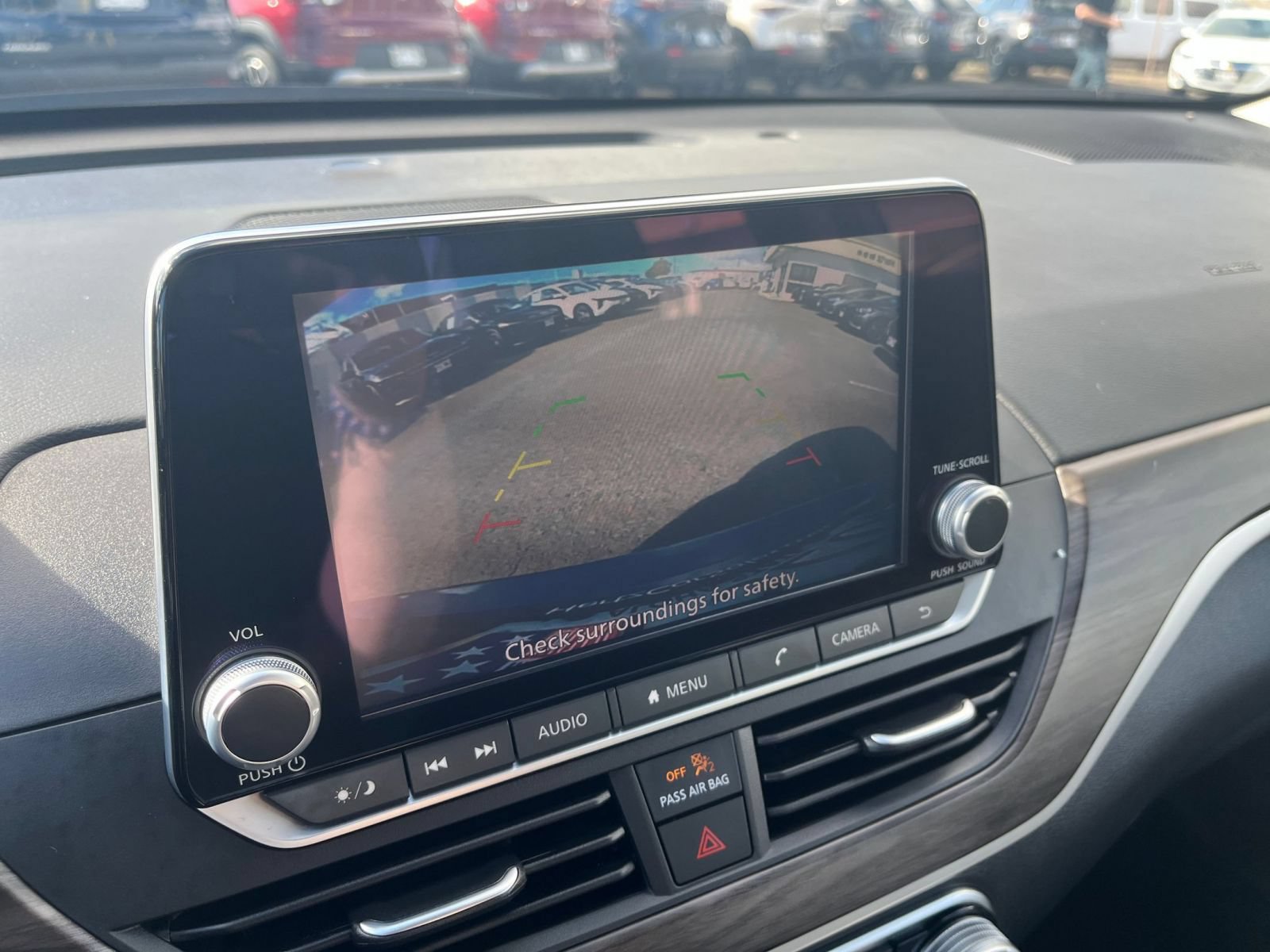 Used 2025 Nissan Altima 2.5 SV FWD image 21